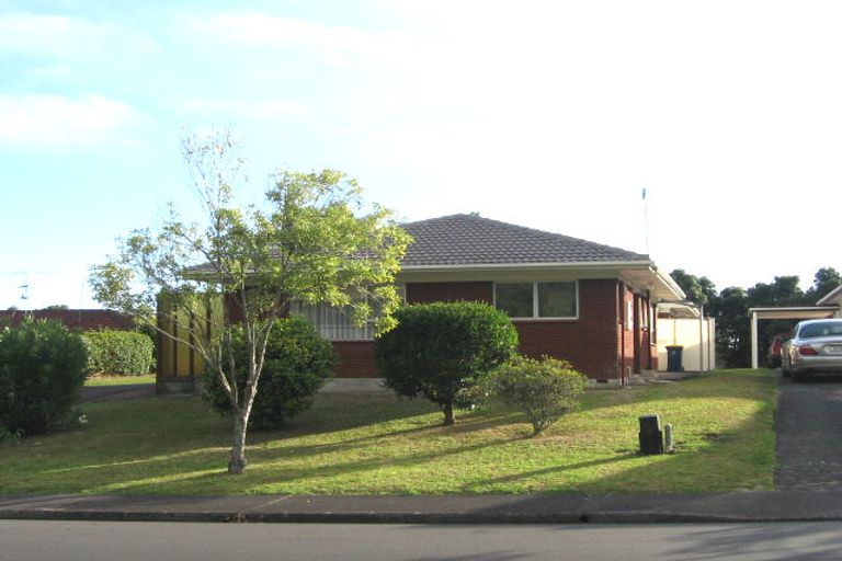 Photo of property in 1/85 Velma Road, Hillcrest, Auckland, 0627