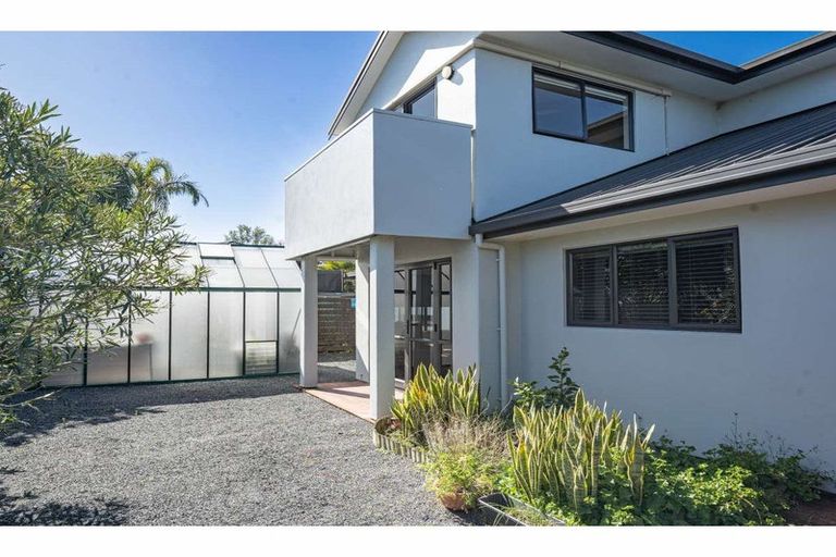 Photo of property in 37 Rarere Terrace, Kerikeri, 0230