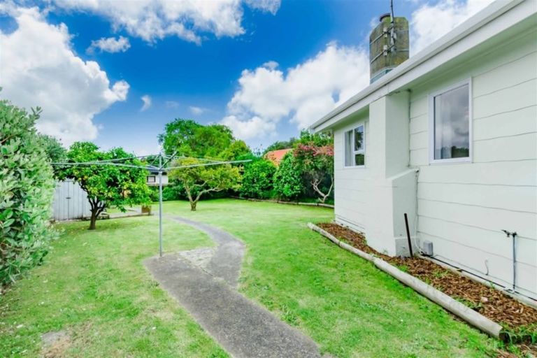 Photo of property in 31 Moana Road, Paraparaumu, 5032