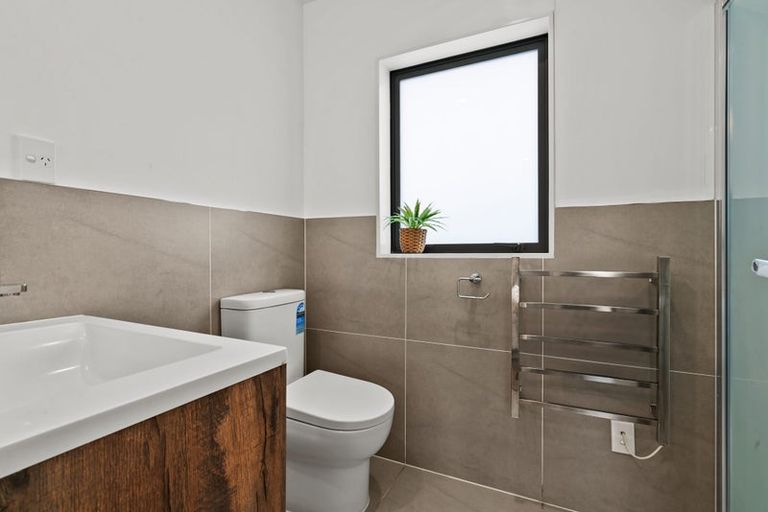 Photo of property in 41 Koroheke Road, Takanini, 2110