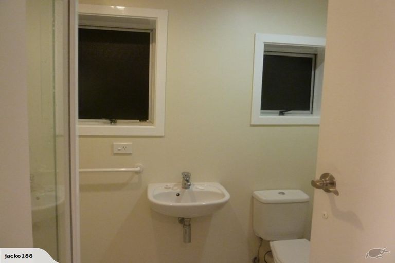 Photo of property in 1/65 Salamanca Road, Sunnynook, Auckland, 0620