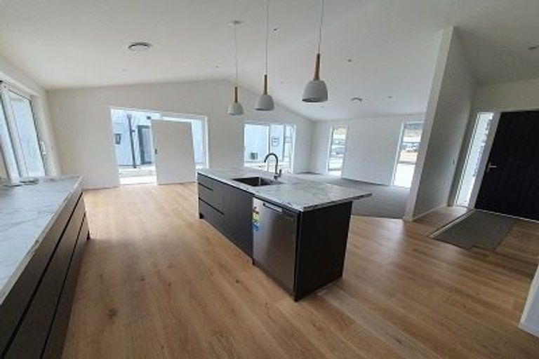 Photo of property in 5 Walton Way, Lower Shotover, Queenstown, 9304