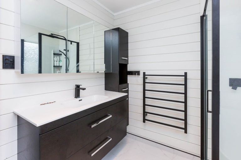 Photo of property in 4 Memphis Grove, Totara Park, Upper Hutt, 5018