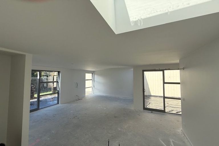 Photo of property in 3 Tieke Lane, Halswell, Christchurch, 8025