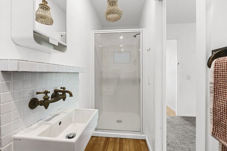 Photo of property in 18-22 Dixon Street, Oakura, 4314