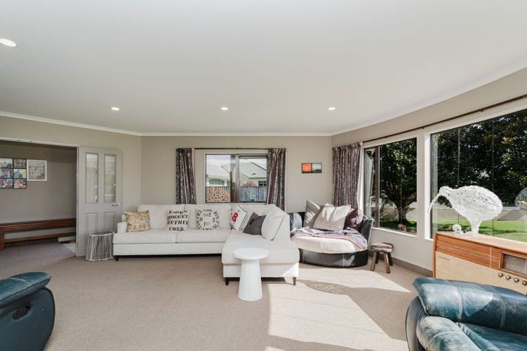 Photo of property in 10 Victoria Avenue, Dannevirke, 4930