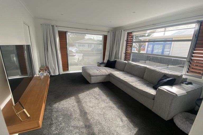 Photo of property in 4 Oriental Street, Petone, Lower Hutt, 5012