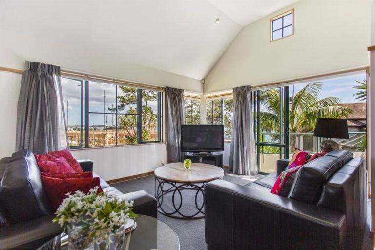 Photo of property in 45b Takutai Avenue, Half Moon Bay, Auckland, 2012