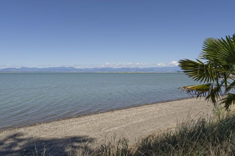 Photo of property in 35 Motueka Quay, Motueka, 7120