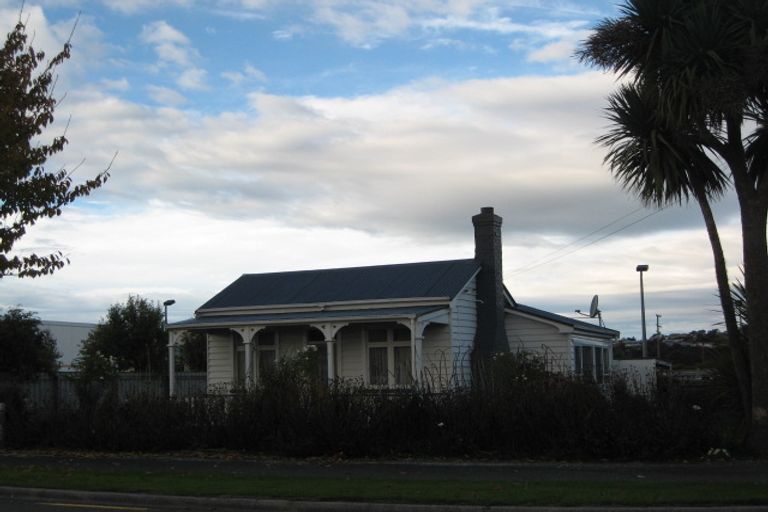 Photo of property in 13 Lanark Street, Balclutha, 9230