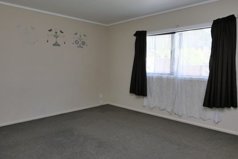 Photo of property in 42 Champion Street, Ranui, Porirua, 5024