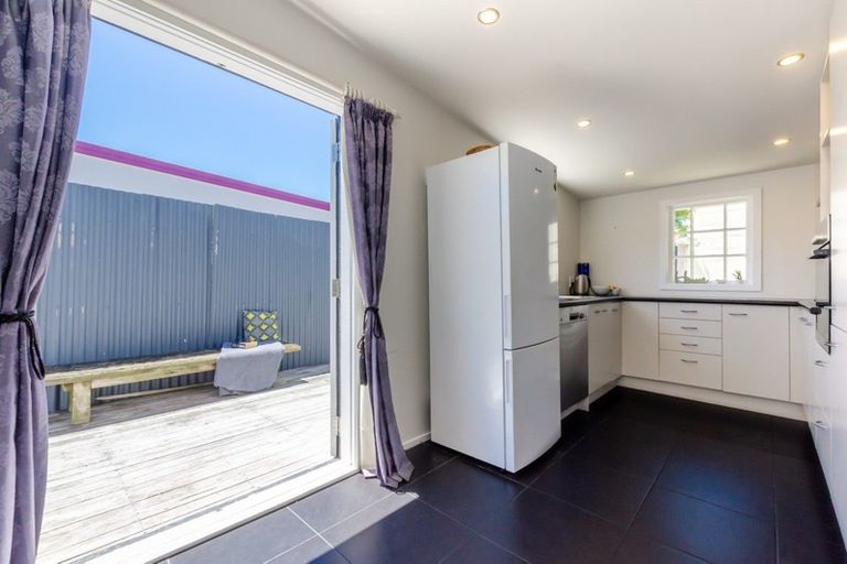 Photo of property in 15 Rua Road, Paraparaumu Beach, Paraparaumu, 5032