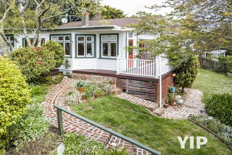 Photo of property in 48 Middleton Road, Johnsonville, Wellington, 6037