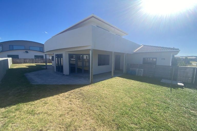 Photo of property in 133 Bream Bay Drive, Ruakaka, 0116