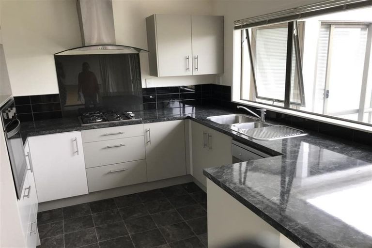 Photo of property in 46 Carnoustie Drive, Wattle Downs, Auckland, 2103