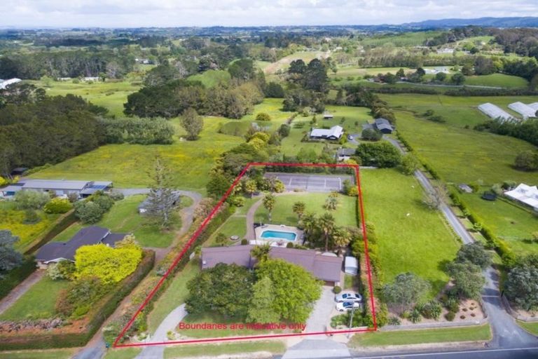 Photo of property in 79 Tawa Road, Kumeu, 0891