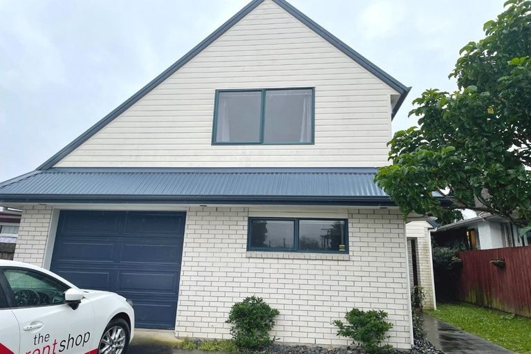 Photo of property in 13 Tiraumea Drive, Pakuranga, Auckland, 2010