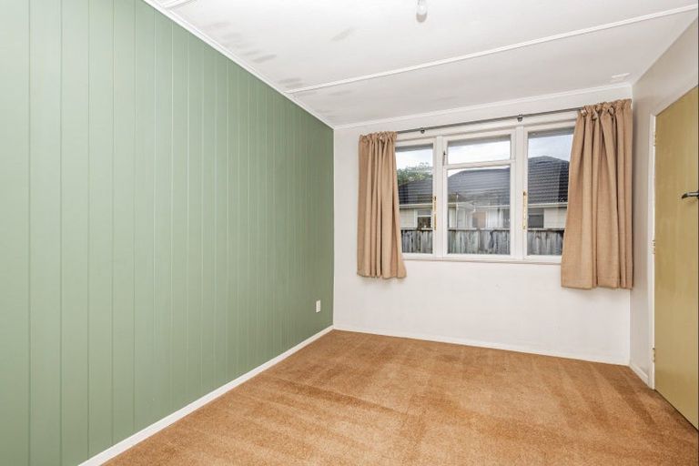 Photo of property in 8 Bradford Place, Awapuni, Palmerston North, 4412