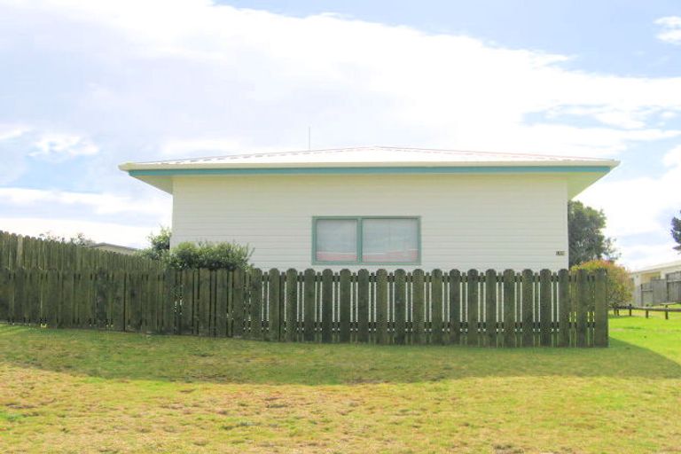 Photo of property in 103 Graham Street, Whangamata, 3620