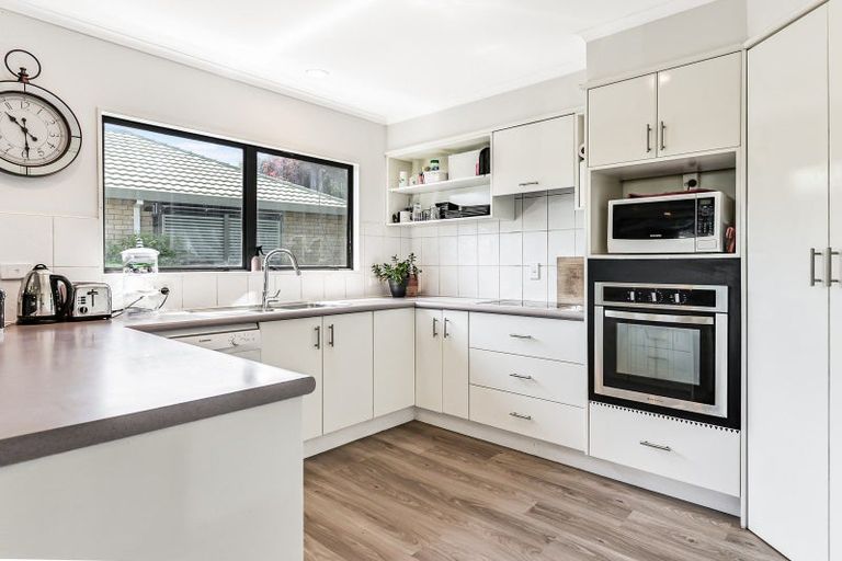 Photo of property in 43 Western Heights Drive, Western Heights, Hamilton, 3200