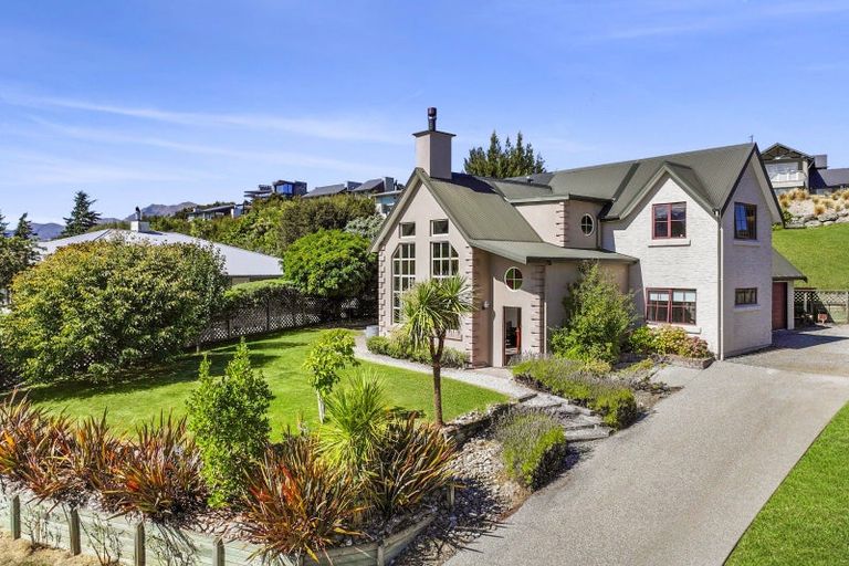 Photo of property in 22 Penrith Park Drive, Wanaka, 9305