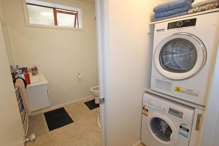 Photo of property in 28a Maclaggan Street, Dunedin Central, Dunedin, 9016