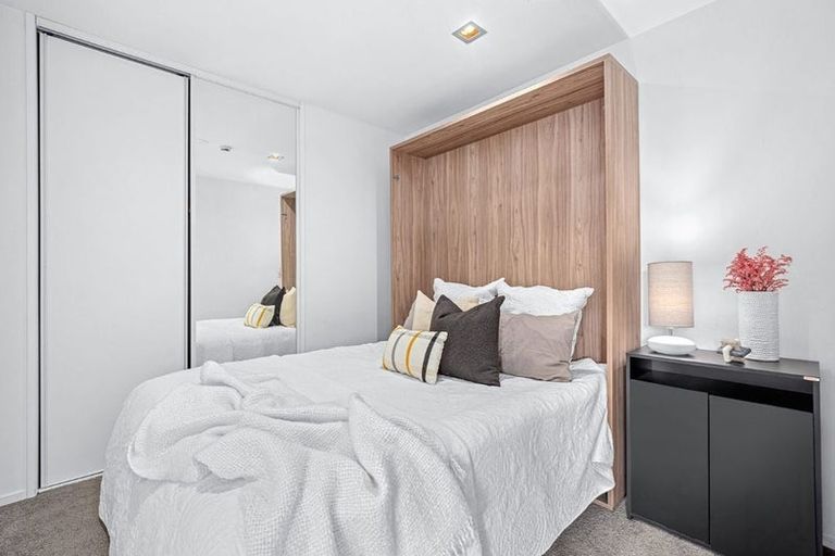 Photo of property in Shoal Haven Apartments, 307a/130 Anzac Street, Takapuna, Auckland, 0622