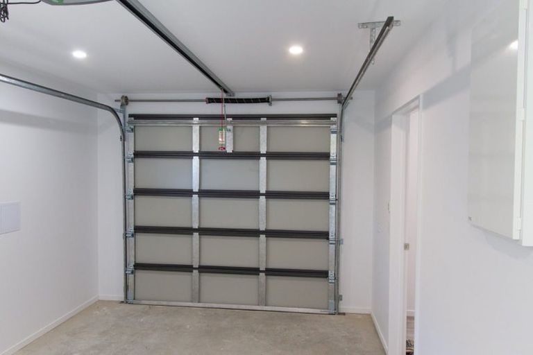 Photo of property in 69 Akoranga Place, Hornby, Christchurch, 8042