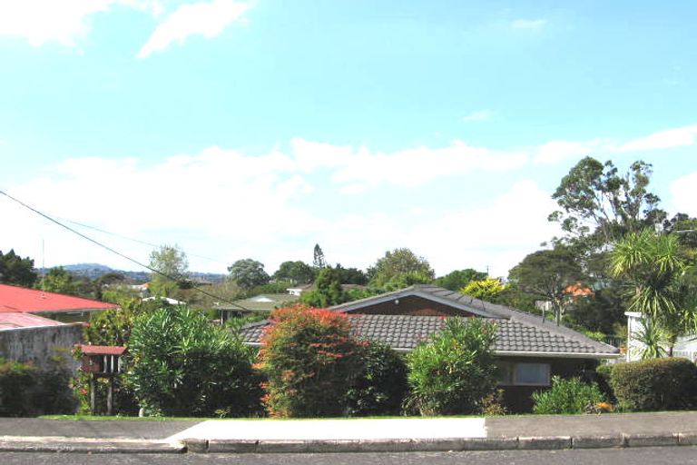 Photo of property in 9 Mason Street, New Lynn, Auckland, 0600