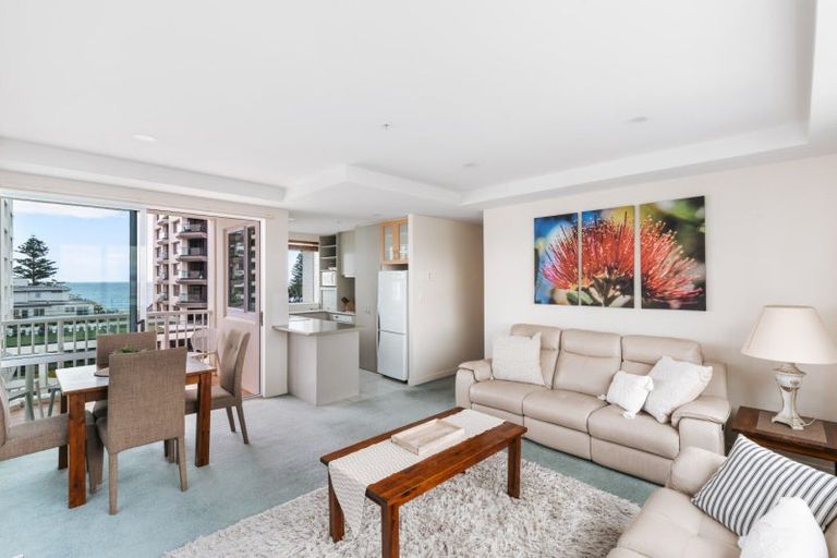 Photo of property in 28/12 Maunganui Road, Mount Maunganui, 3116