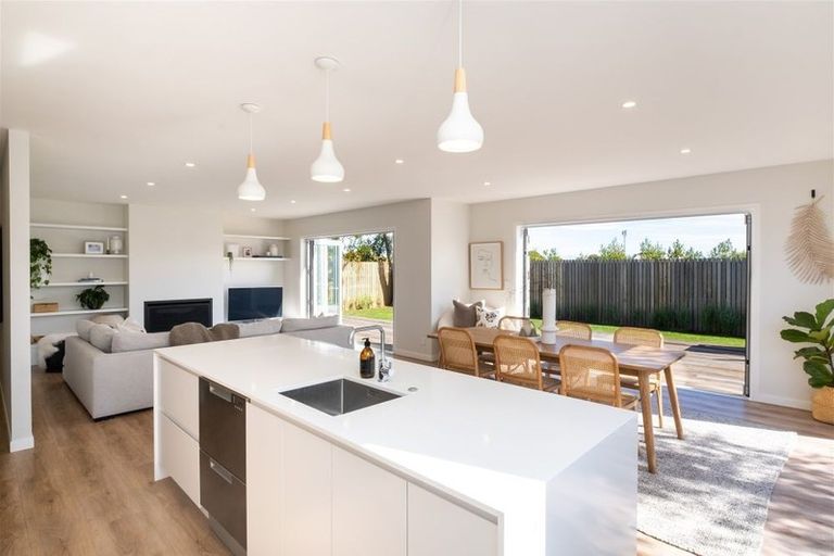 Photo of property in 49a Napier Road, Havelock North, 4130