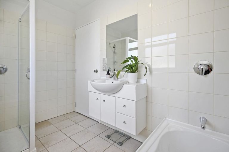 Photo of property in 25b Springfield Road, St Albans, Christchurch, 8014