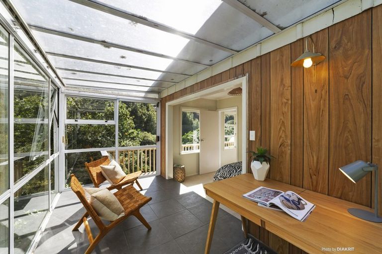 Photo of property in 11 Churchill Drive, Wilton, Wellington, 6035