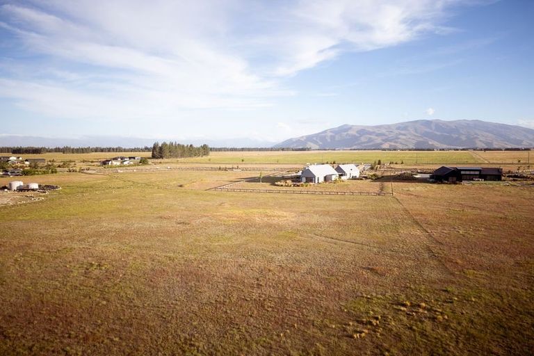 Photo of property in 6 Cameron Place, Ben Ohau, Twizel, 7999