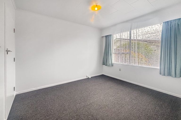 Photo of property in 2/404 Gloucester Street, Taradale, Napier, 4112