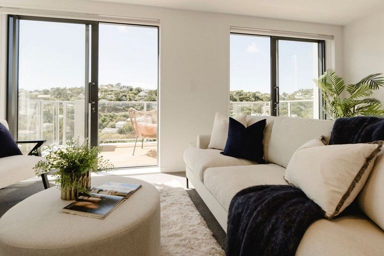 Photo of property in 5/69 Tiketike Way, Brooklyn, Wellington, 6021