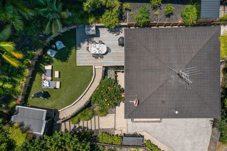 Photo of property in 2/59 Topliss Drive, Northcross, Auckland, 0632