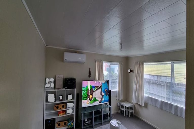 Photo of property in 2/48 Rowandale Avenue, Manurewa, Auckland, 2102