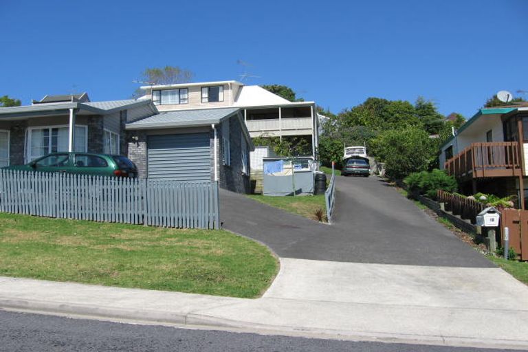 Photo of property in 1/16 Manuwai Road, Torbay, Auckland, 0630
