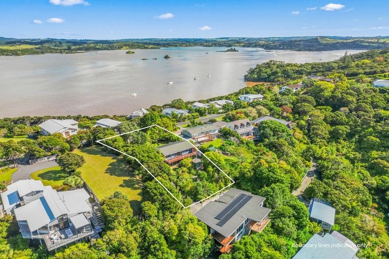 Photo of property in 91 Doves Bay Road, Kerikeri, 0294