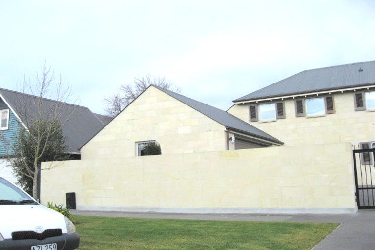 Photo of property in 49 Murray Place, St Albans, Christchurch, 8014