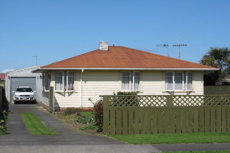 Photo of property in 80 Manuka Street, Castlecliff, Whanganui, 4501