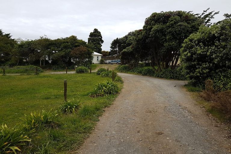 Photo of property in 18 Park Lane, Waitara, 4320