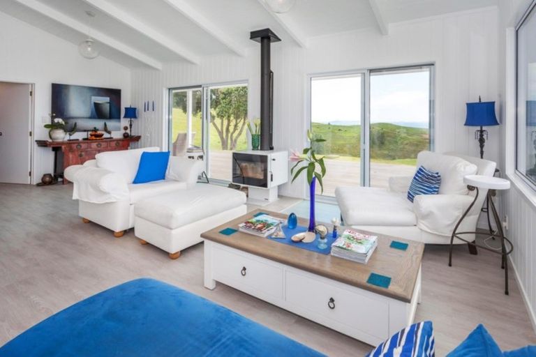 Photo of property in 162d Whitipirorua Road, Onemana, Whangamata, 3691