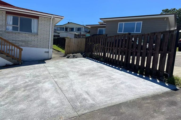 Photo of property in 79 Lynden Avenue, Hillcrest, Auckland, 0627