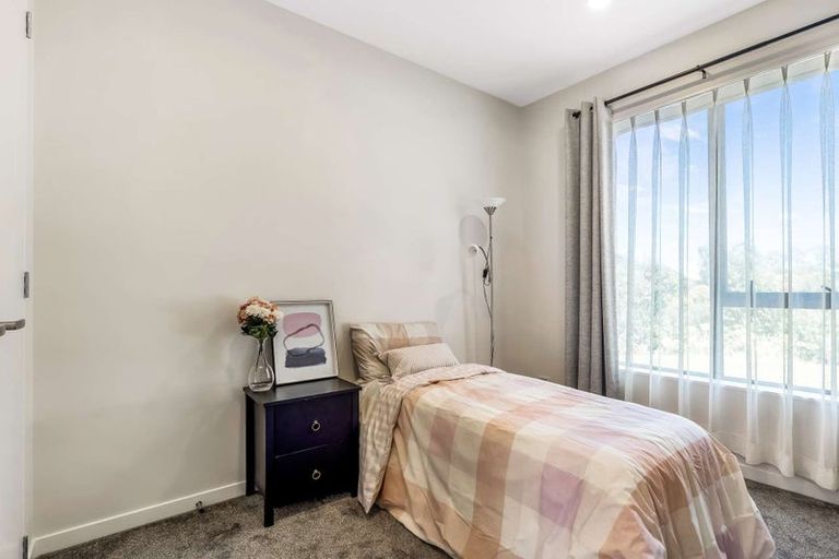 Photo of property in 43a Colombo Road, Waiuku, 2123