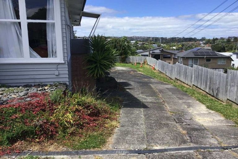Photo of property in 9 Peter Mulgrew Street, New Windsor, Auckland, 0600