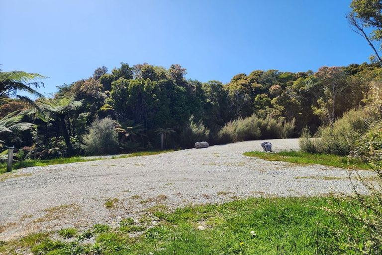 Photo of property in 51 Stuart & Chapman Drive, Karoro, Greymouth, 7805