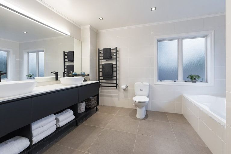 Photo of property in 9 Goodland Drive, Dairy Flat, Albany, 0792