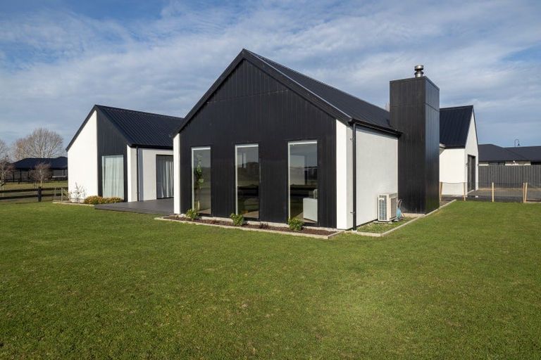 Photo of property in 2 Elm Tree Lane, Huntingdon, Ashburton, 7774